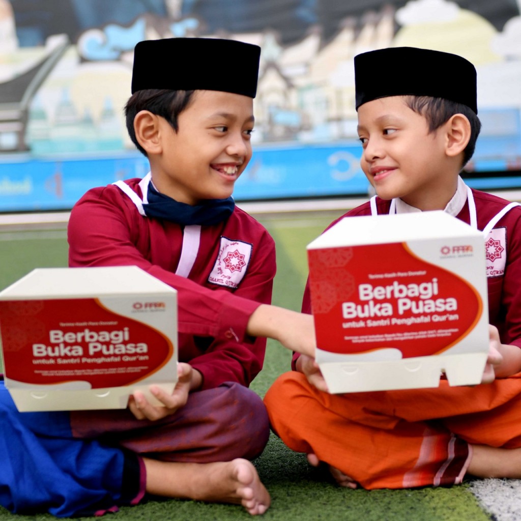Berbagi Paket Buka Puasa Ramadan