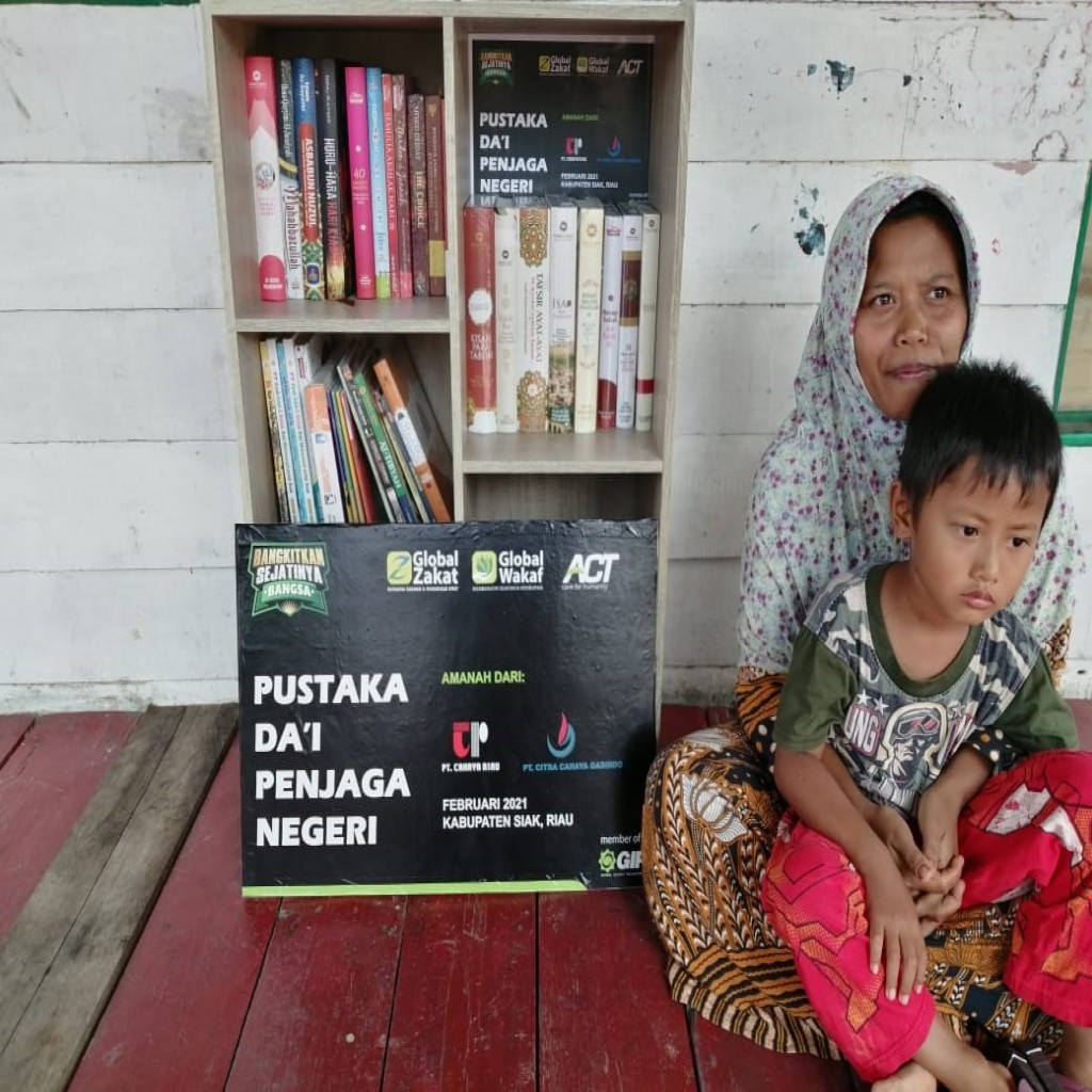 Buku-Buku untuk Pengajar di Pelosok Riau