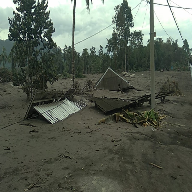 #BantuSemeruPulih Masyarakat yang terdampak erupsi gunung Semeru