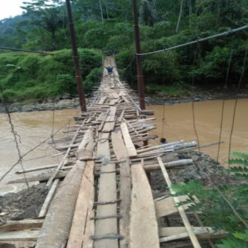 Bangun Jembatan Desa untuk Wilayah Pelosok Negeri